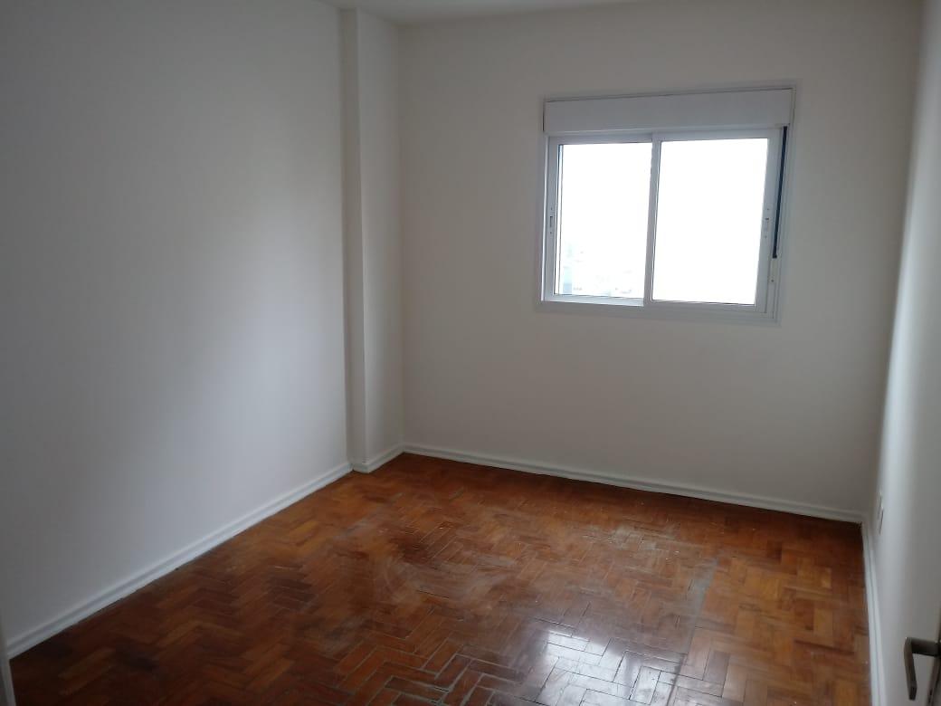 Apartamento para alugar com 3 quartos, 83m² - Foto 11