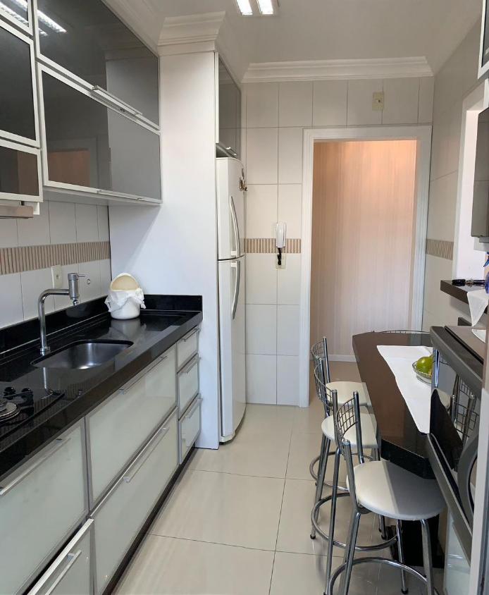 Apartamento à venda com 3 quartos, 90m² - Foto 5