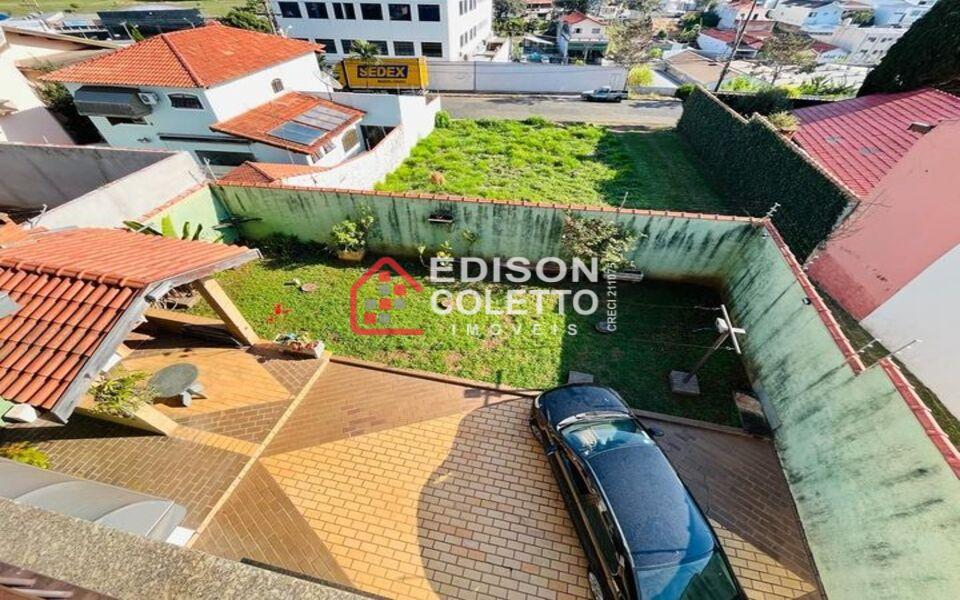 Casa à venda com 3 quartos, 244m² - Foto 34