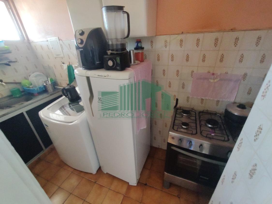 Apartamento à venda com 1 quarto, 50m² - Foto 13