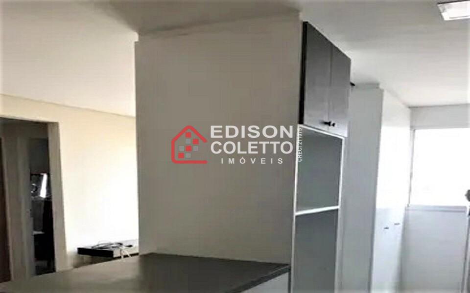 Apartamento à venda com 2 quartos, 45m² - Foto 3