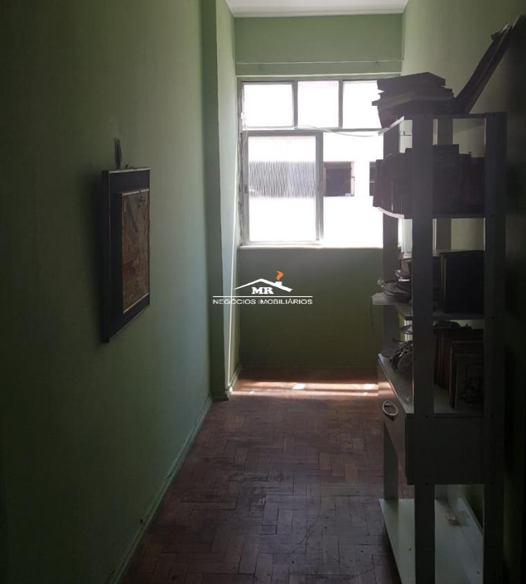 Apartamento à venda com 1 quarto, 55m² - Foto 3