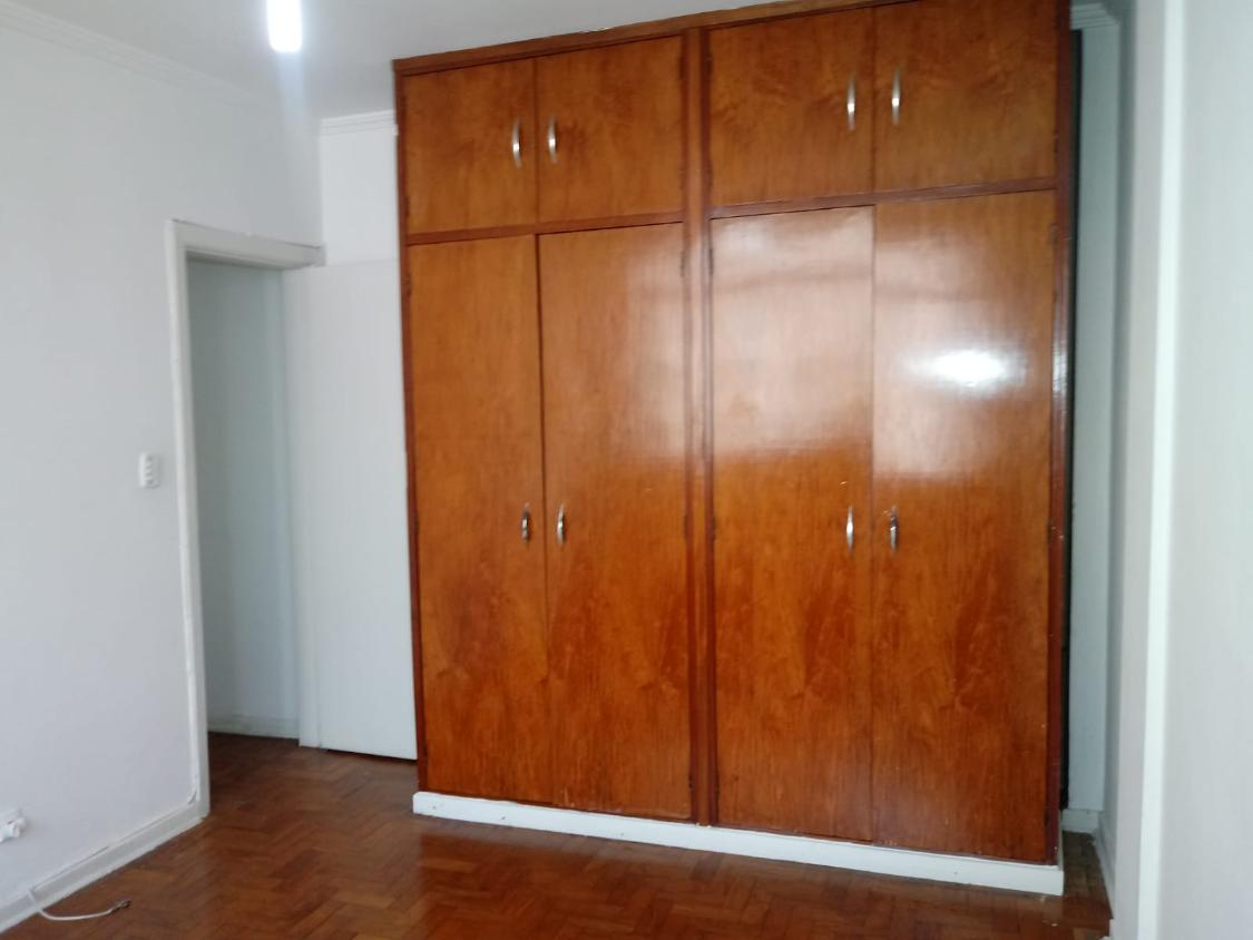 Apartamento à venda com 1 quarto, 45m² - Foto 11