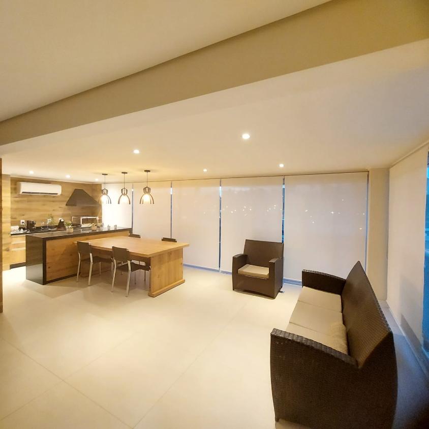 Apartamento à venda com 3 quartos, 216m² - Foto 9