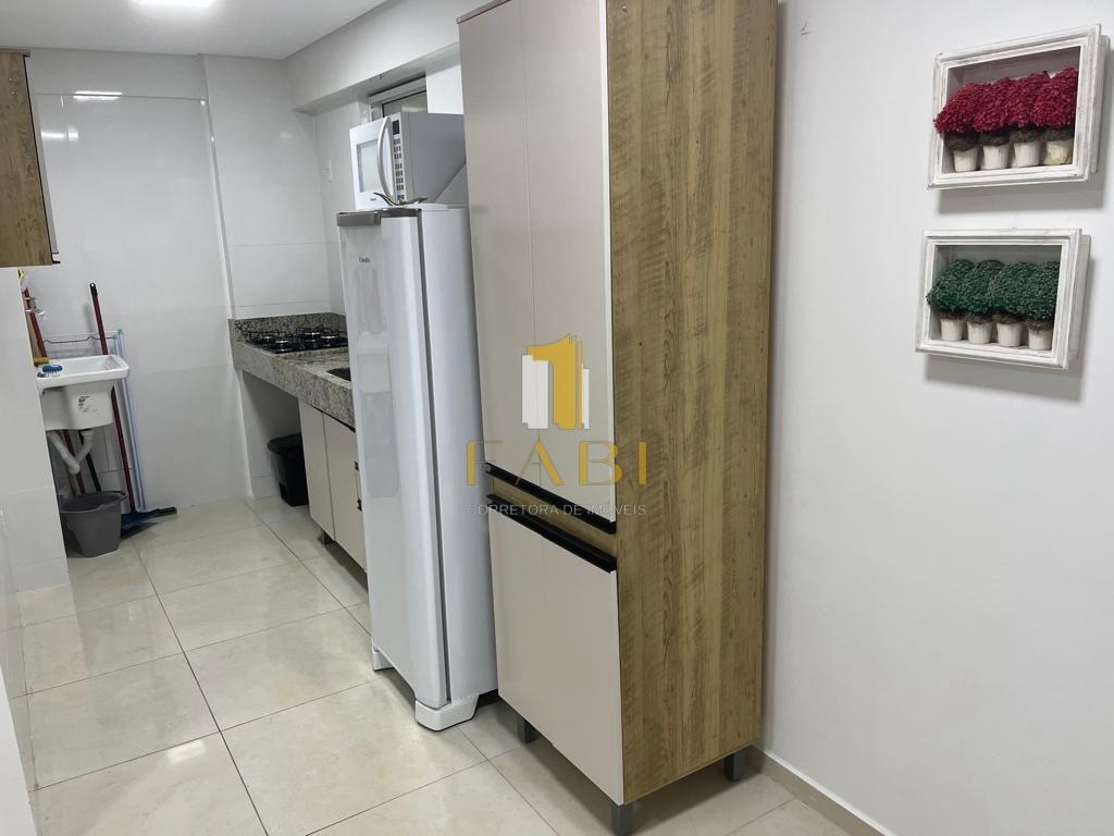 Apartamento à venda com 2 quartos, 62m² - Foto 47