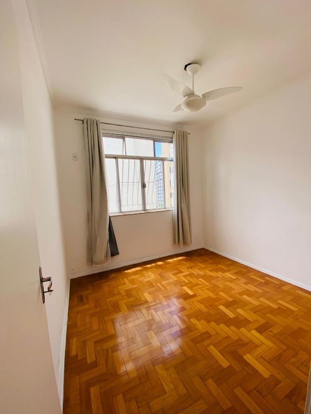 Apartamento à venda com 2 quartos, 70m² - Foto 7