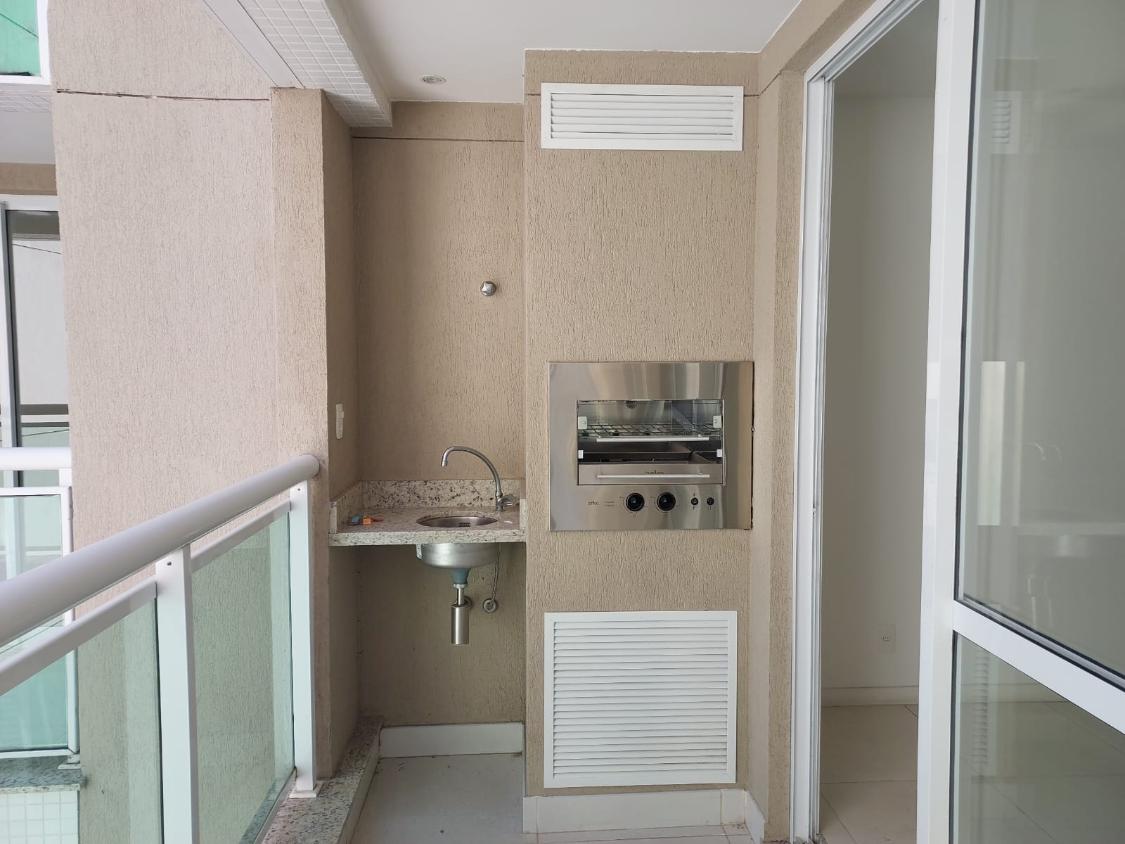 Apartamento à venda com 2 quartos, 71m² - Foto 3