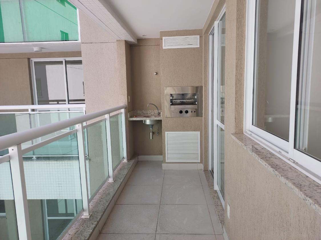 Apartamento à venda com 2 quartos, 71m² - Foto 1