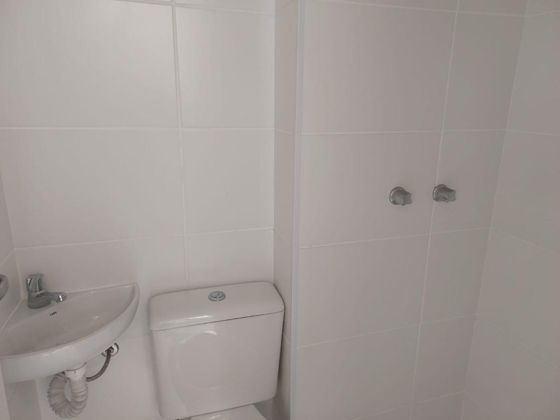 Apartamento à venda com 2 quartos, 71m² - Foto 4