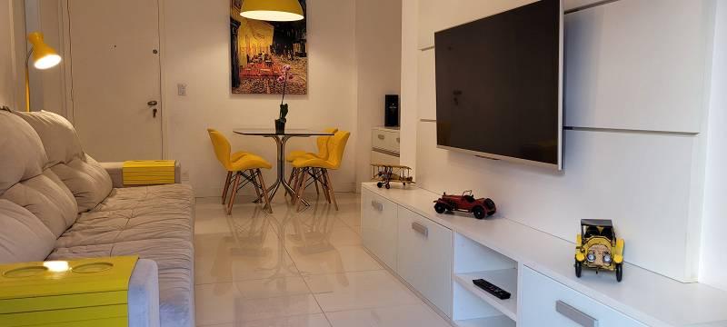 Apartamento à venda com 2 quartos, 87m² - Foto 2