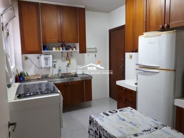 Apartamento à venda com 3 quartos, 147m² - Foto 13