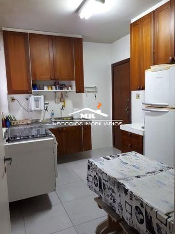 Apartamento à venda com 3 quartos, 147m² - Foto 14