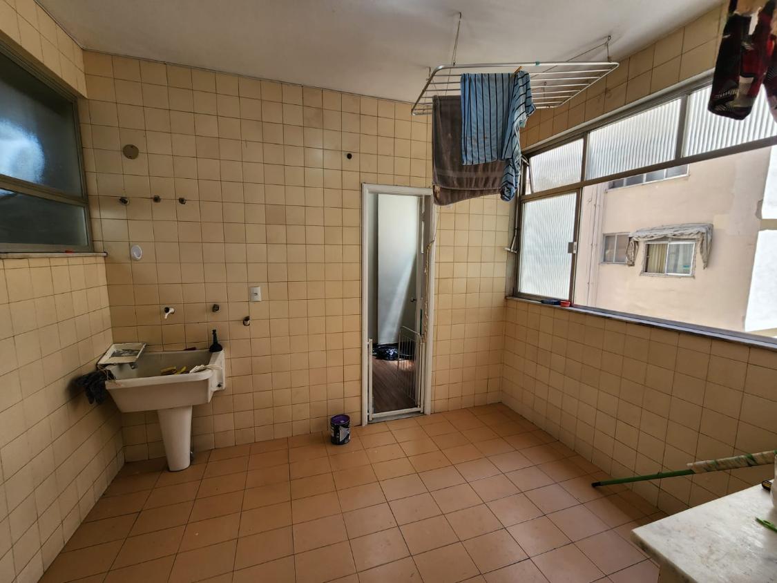 Apartamento à venda e aluguel com 3 quartos, 180m² - Foto 28