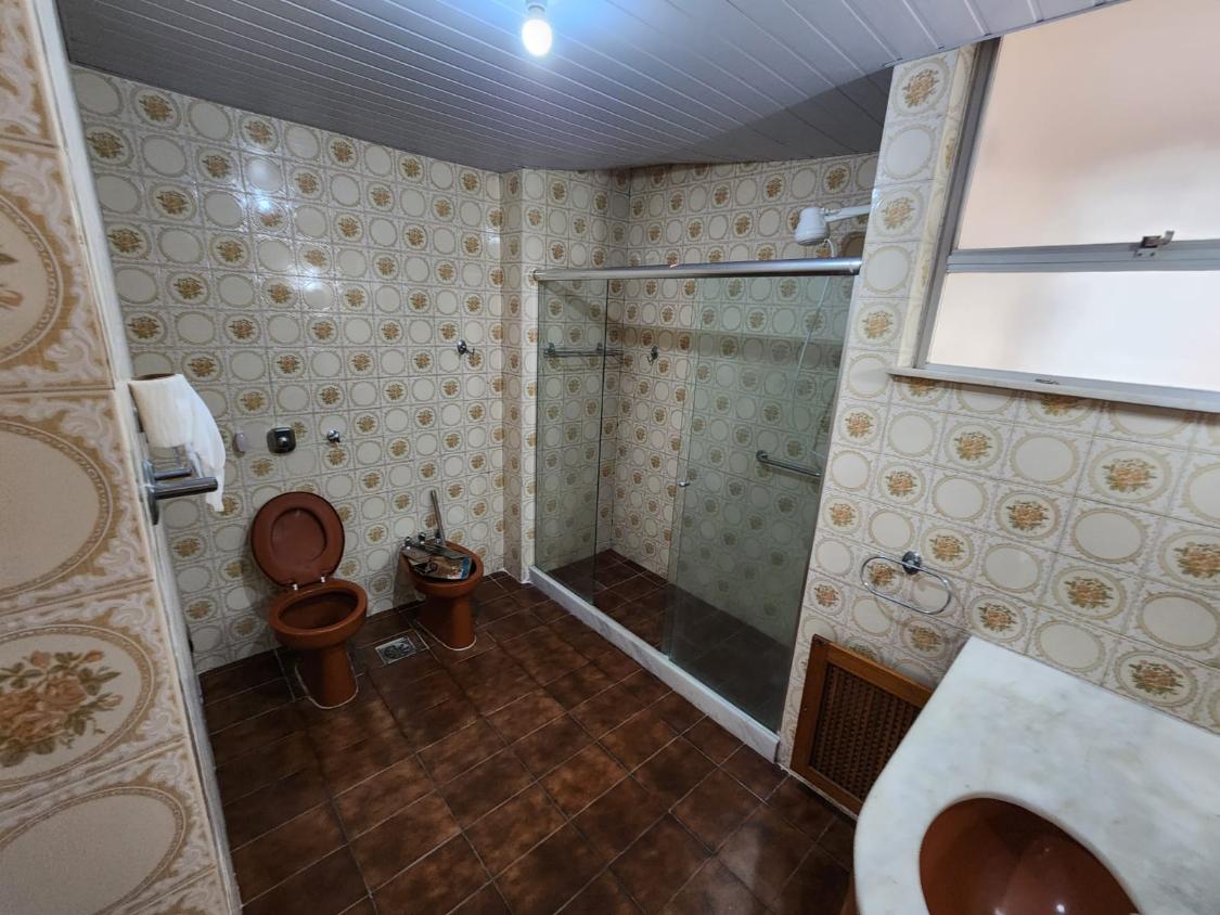 Apartamento à venda e aluguel com 3 quartos, 180m² - Foto 18