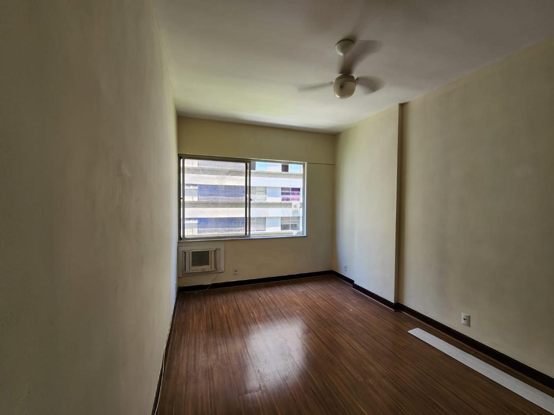 Apartamento à venda e aluguel com 3 quartos, 180m² - Foto 5