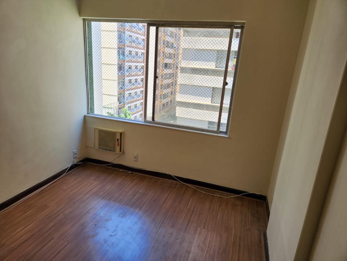 Apartamento à venda e aluguel com 3 quartos, 180m² - Foto 13