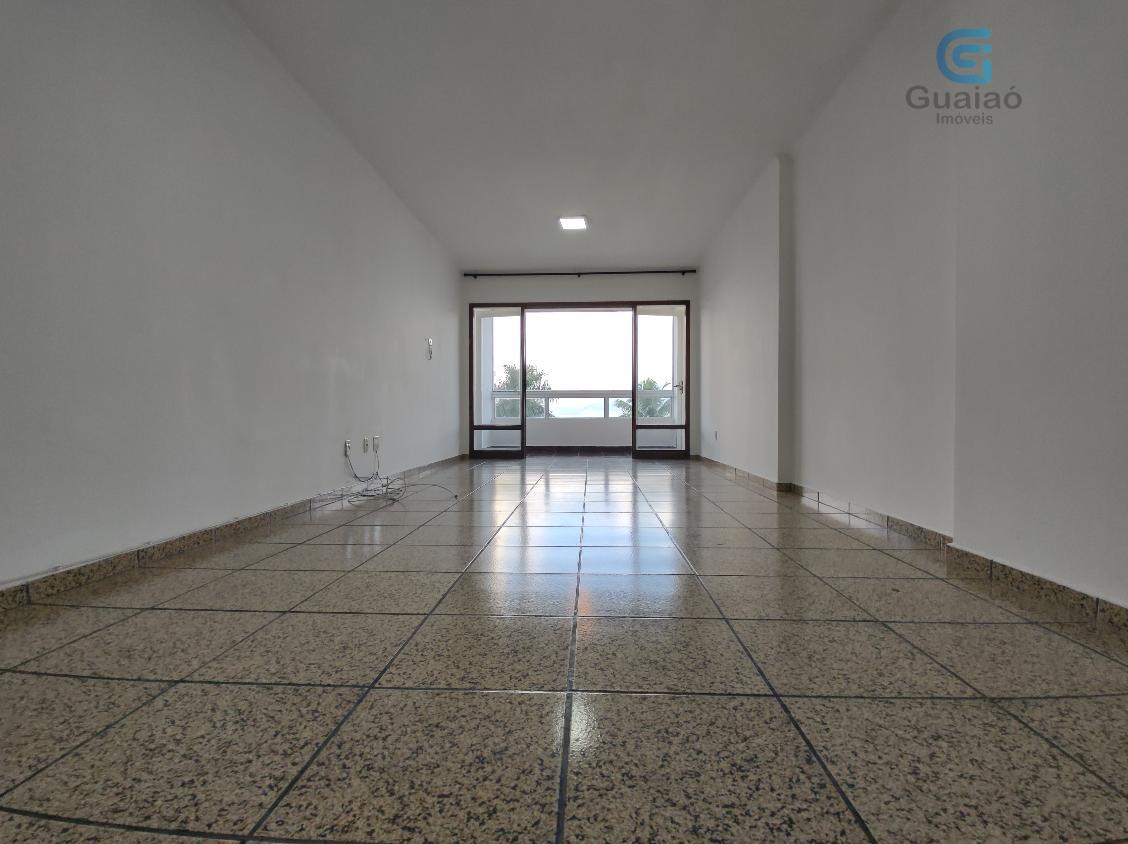 Apartamento à venda com 3 quartos, 230m² - Foto 2