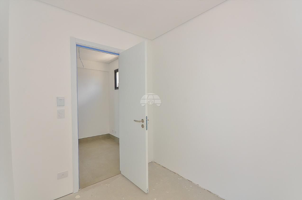 Apartamento à venda com 3 quartos, 107m² - Foto 12