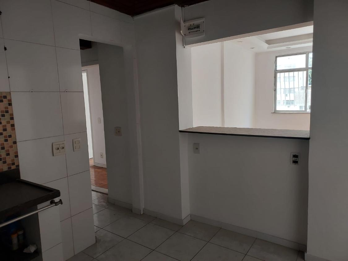 Apartamento à venda com 2 quartos, 75m² - Foto 16