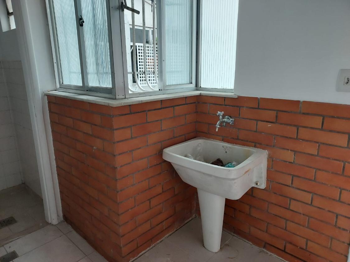 Apartamento à venda com 2 quartos, 75m² - Foto 23