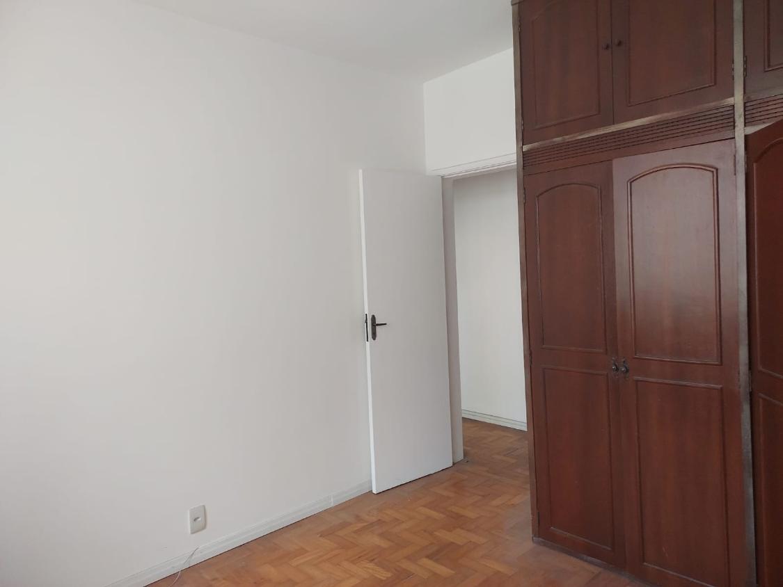 Apartamento à venda com 2 quartos, 75m² - Foto 7