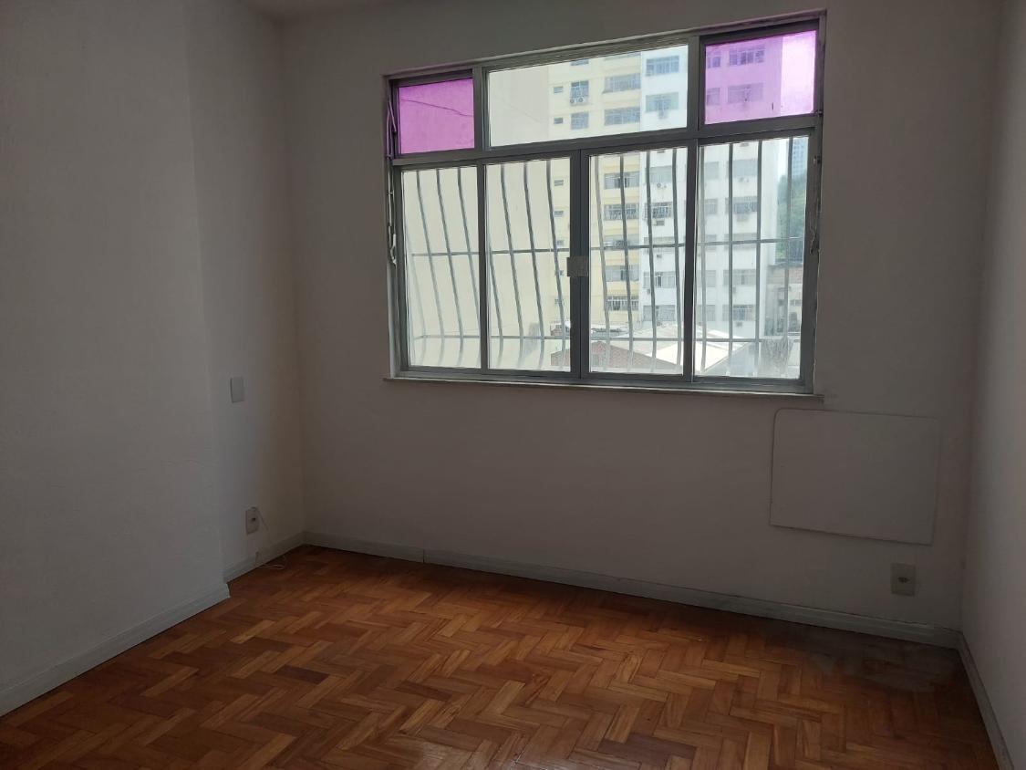 Apartamento à venda com 2 quartos, 75m² - Foto 12