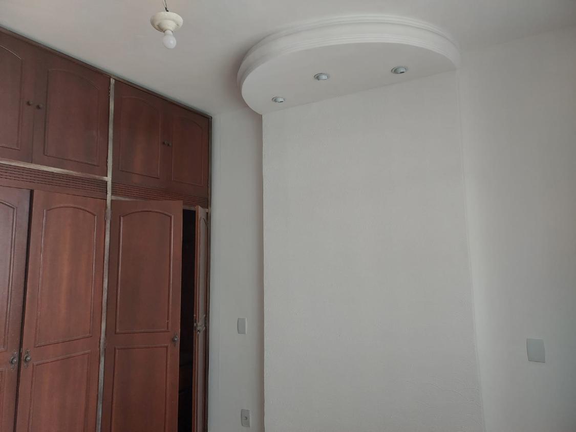 Apartamento à venda com 2 quartos, 75m² - Foto 10