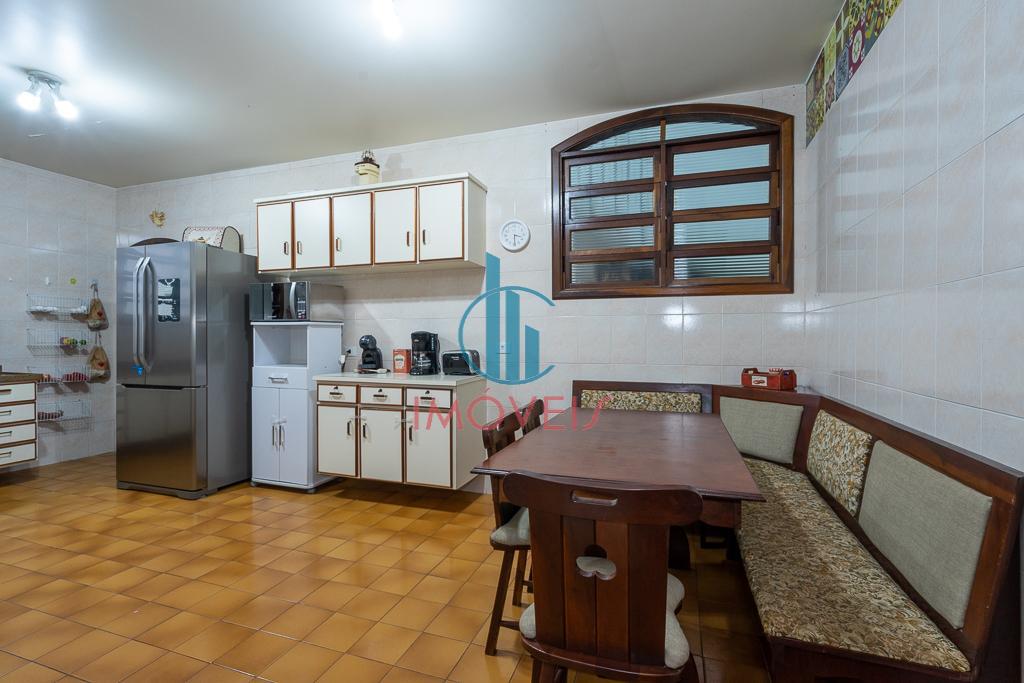 Casa à venda com 3 quartos, 194m² - Foto 5