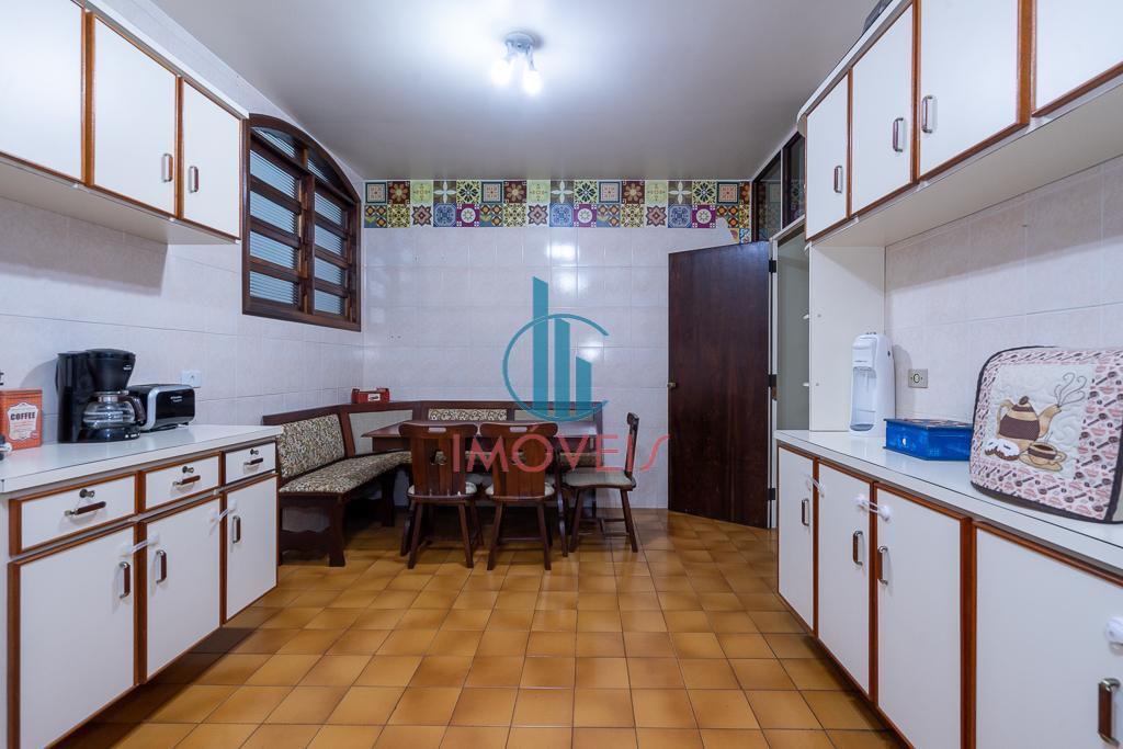 Casa à venda com 3 quartos, 194m² - Foto 6