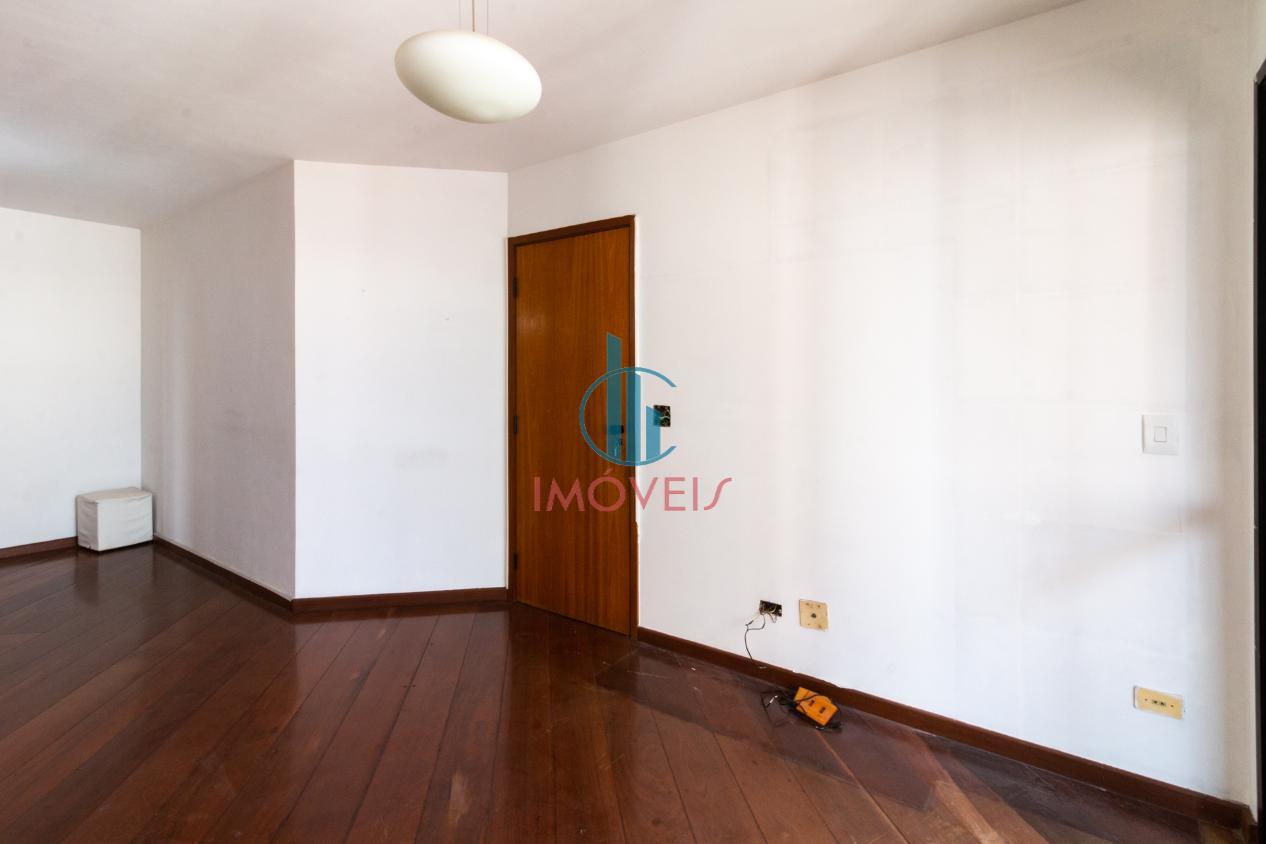 Apartamento à venda com 3 quartos, 72m² - Foto 2