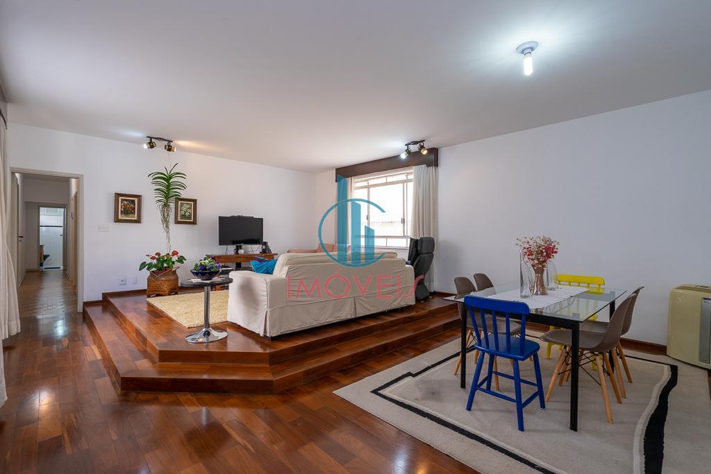 Apartamento à venda com 3 quartos, 180m² - Foto 9