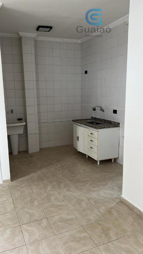 Apartamento para alugar com 2 quartos, 70m² - Foto 8