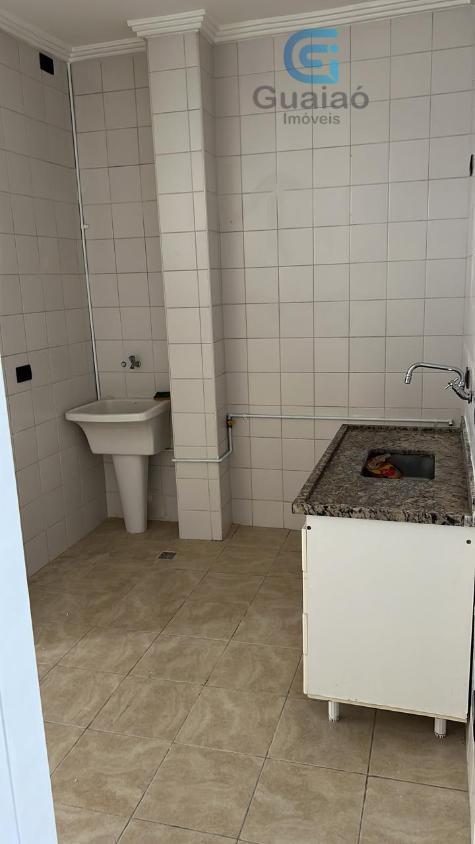 Apartamento para alugar com 2 quartos, 70m² - Foto 2