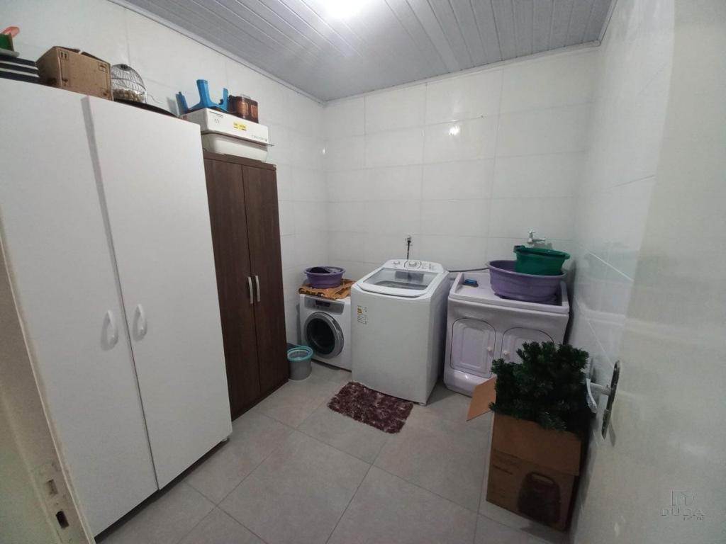 Casa à venda com 2 quartos, 140m² - Foto 14