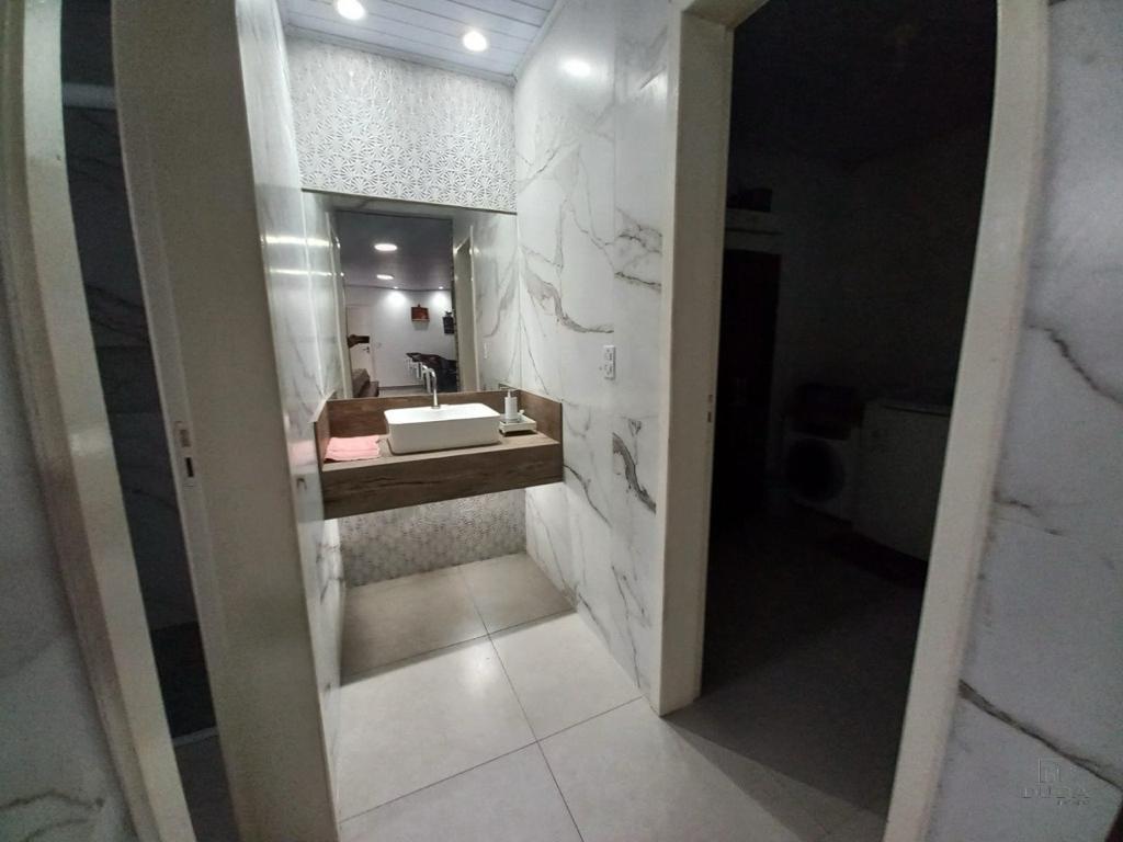 Casa à venda com 2 quartos, 140m² - Foto 15