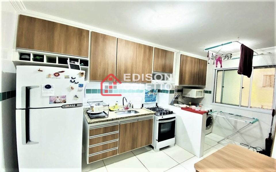 Apartamento à venda com 2 quartos, 55m² - Foto 2