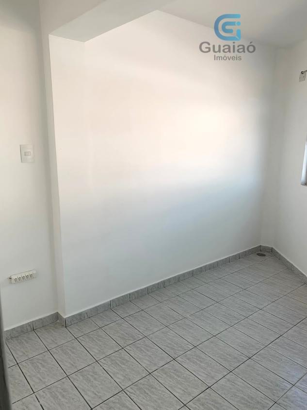 Casa à venda com 2 quartos, 79m² - Foto 6