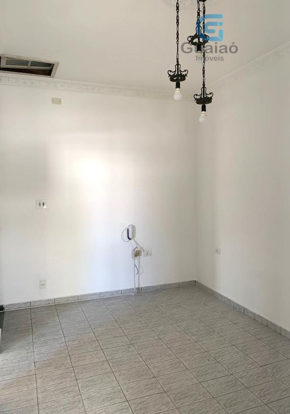 Casa à venda com 2 quartos, 79m² - Foto 4