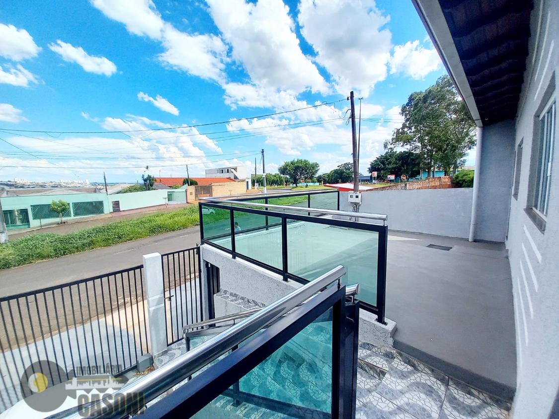 Casa à venda com 3 quartos, 194m² - Foto 2