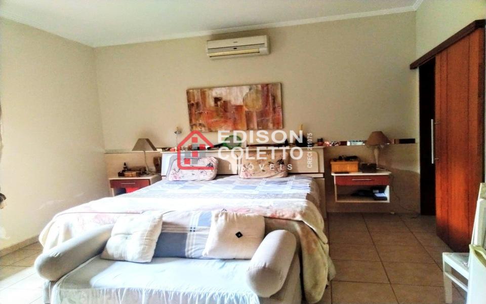 Casa à venda e aluguel com 3 quartos, 350m² - Foto 17