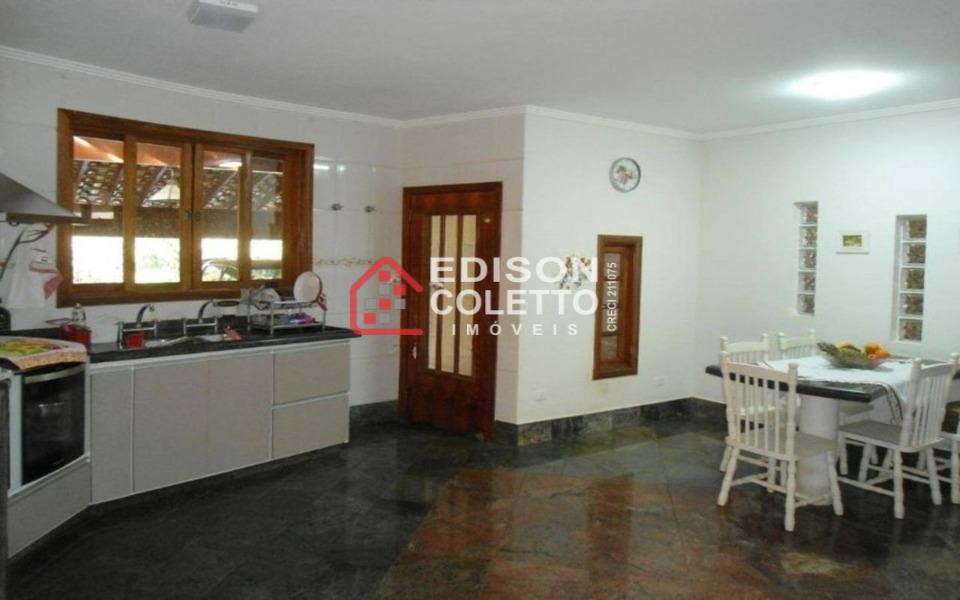 Casa à venda e aluguel com 3 quartos, 350m² - Foto 23