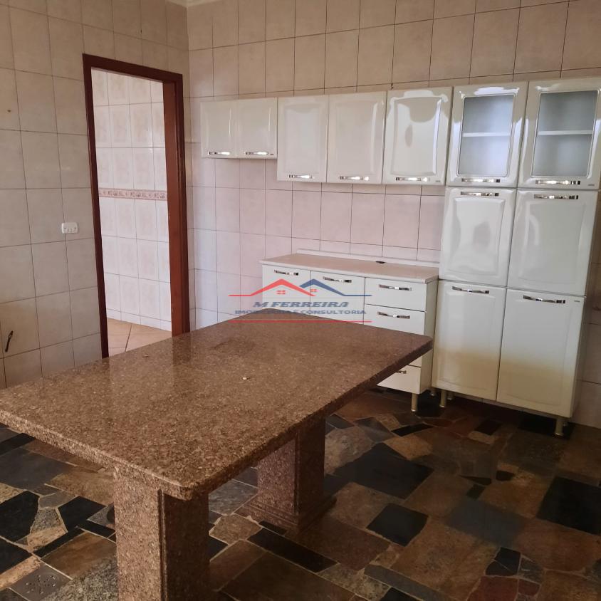 Casa à venda com 2 quartos, 140m² - Foto 13