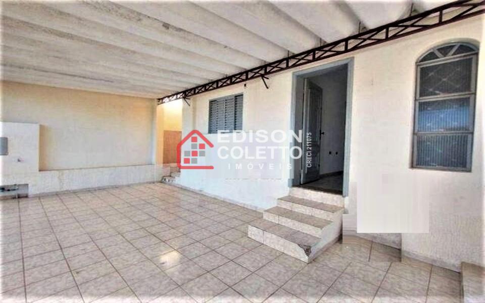 Casa à venda com 3 quartos, 101m² - Foto 33