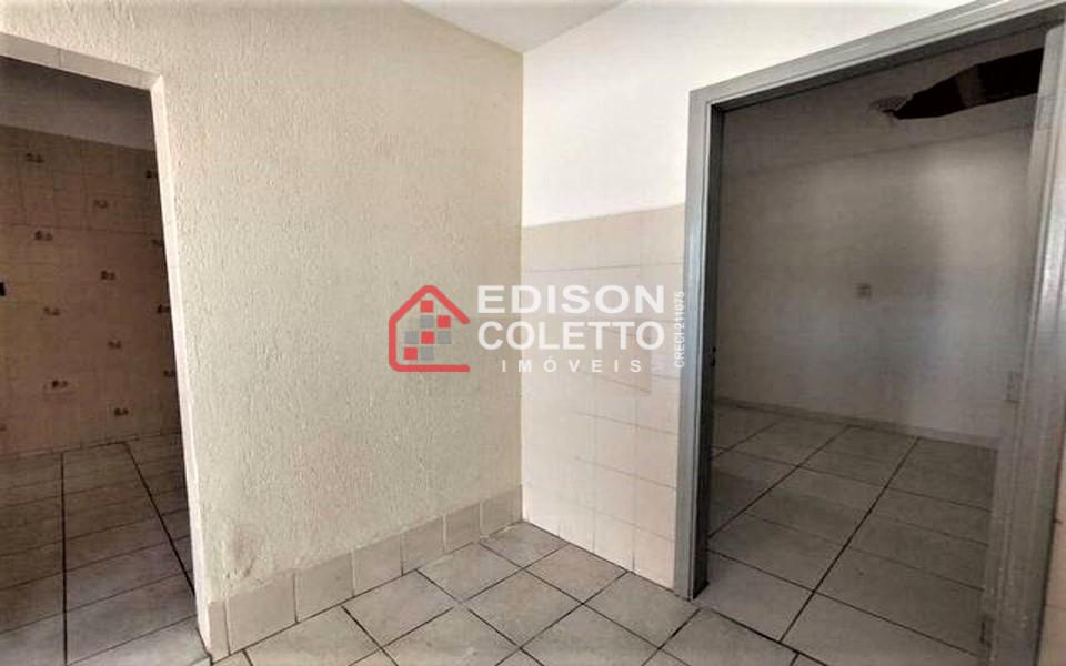 Casa à venda com 3 quartos, 101m² - Foto 13