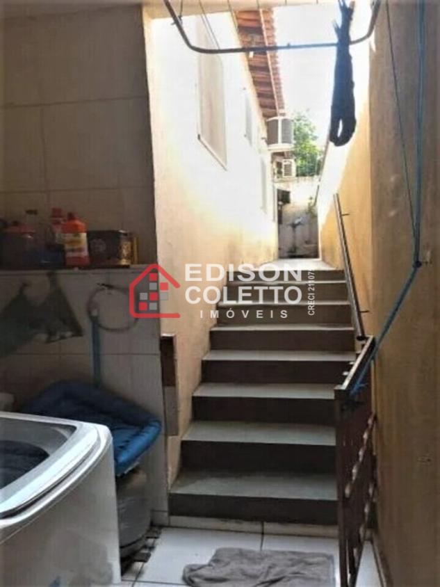 Casa à venda com 3 quartos, 88m² - Foto 14