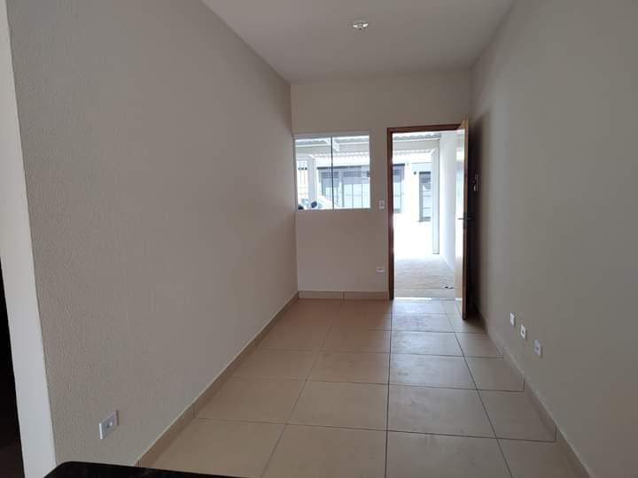 Casa à venda com 2 quartos, 53m² - Foto 2