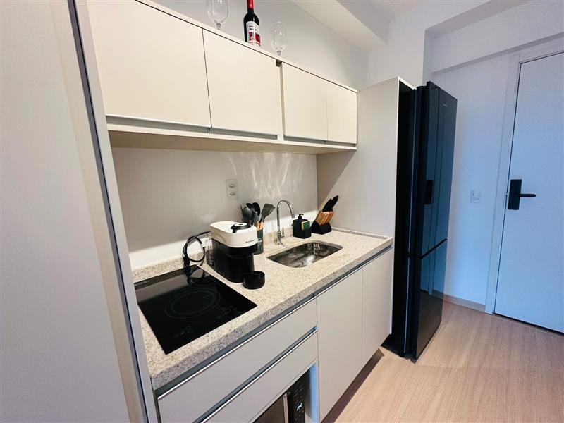 Kitnet e Studio para alugar com 1 quarto, 28m² - Foto 4