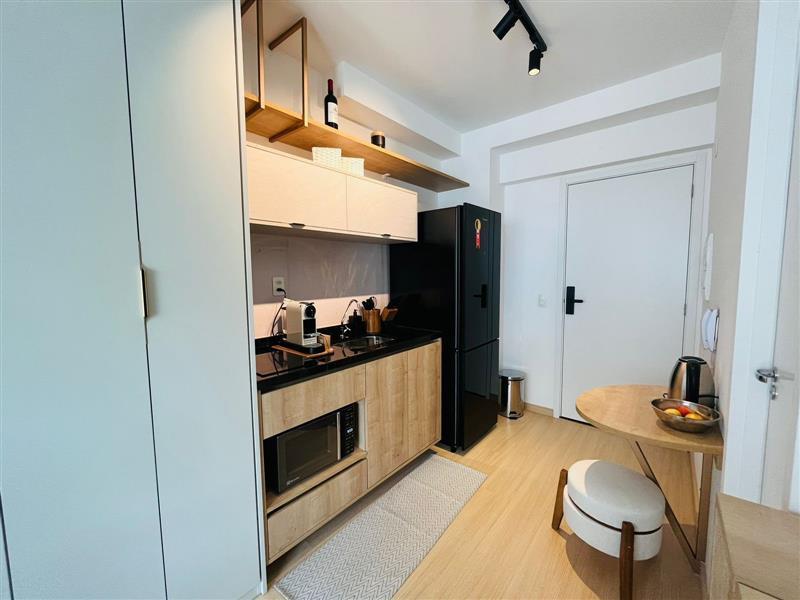 Kitnet e Studio para alugar com 1 quarto, 28m² - Foto 3