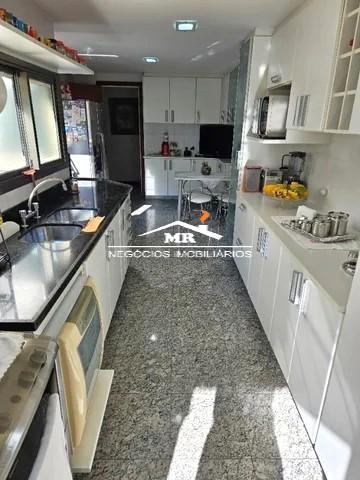 Apartamento à venda com 4 quartos, 204m² - Foto 7