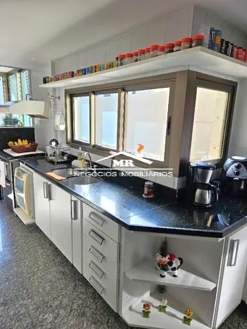 Apartamento à venda com 4 quartos, 204m² - Foto 8